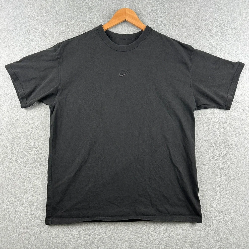 Nike T Shirt Mens L Black Sportswear Max 90 Embroidered Swoosh Short Sleeve Tee - Picture 1 of 9